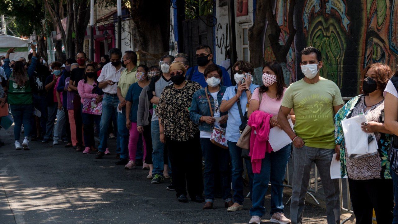 Inmunidad de rebaño: ¿Qué es y cuándo México podría alcanzarla contra el COVID?
