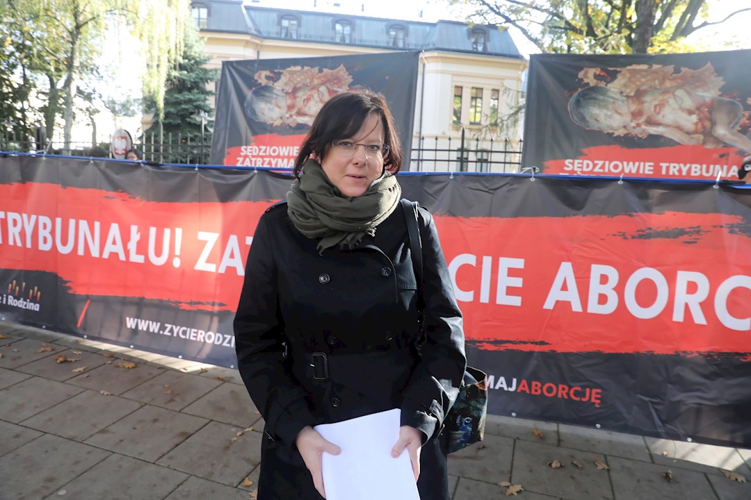 Tribunal en Polonia prohíbe abortos por defectos congénitos